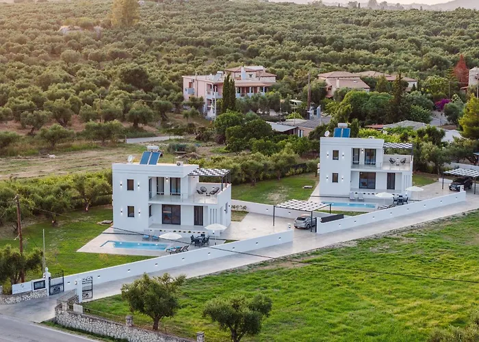 Villa Zenith White Elegant 1 *