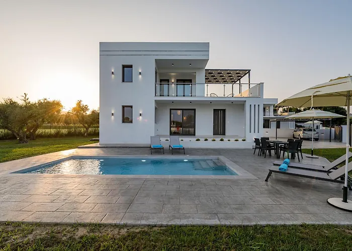 Villa Zenith White Elegant 1