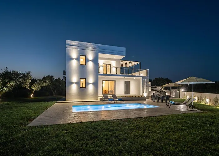 Villa Zenith White Elegant 1