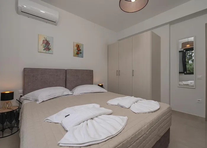Zenith White Elegant 1 Vilă *